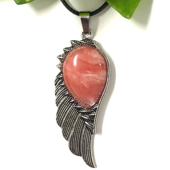 Jewelry - Strawberry Quartz Natural Stone Wing Shape Pendant Necklace Gemstone Pendant